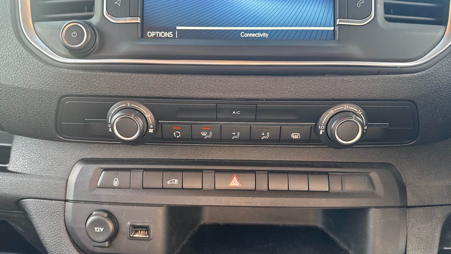 Used Toyota ProAce 2023 for sale - 76332739: Photo 43