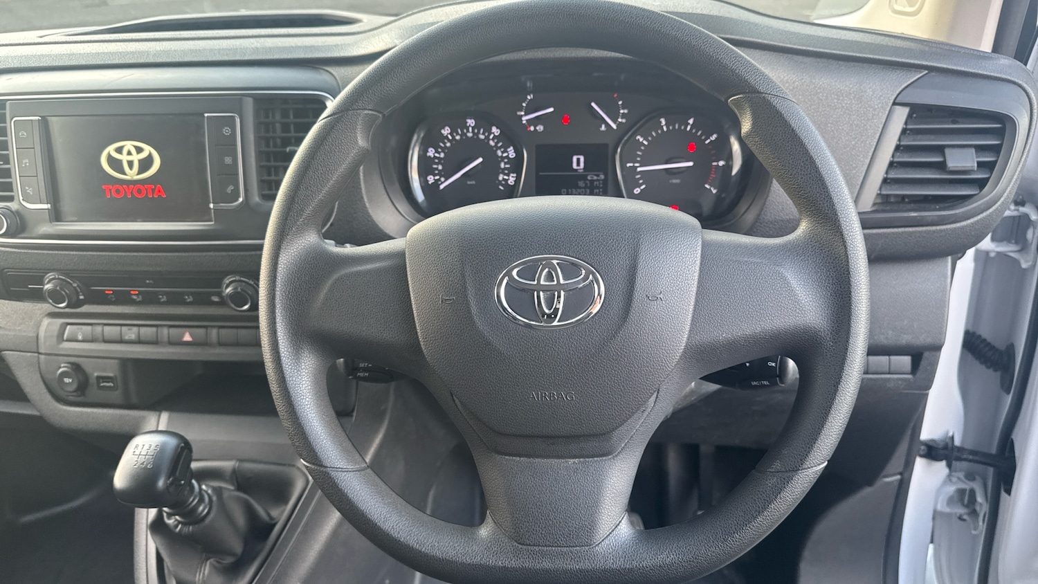 Used Toyota ProAce 2023 for sale - 76332739: Photo 8