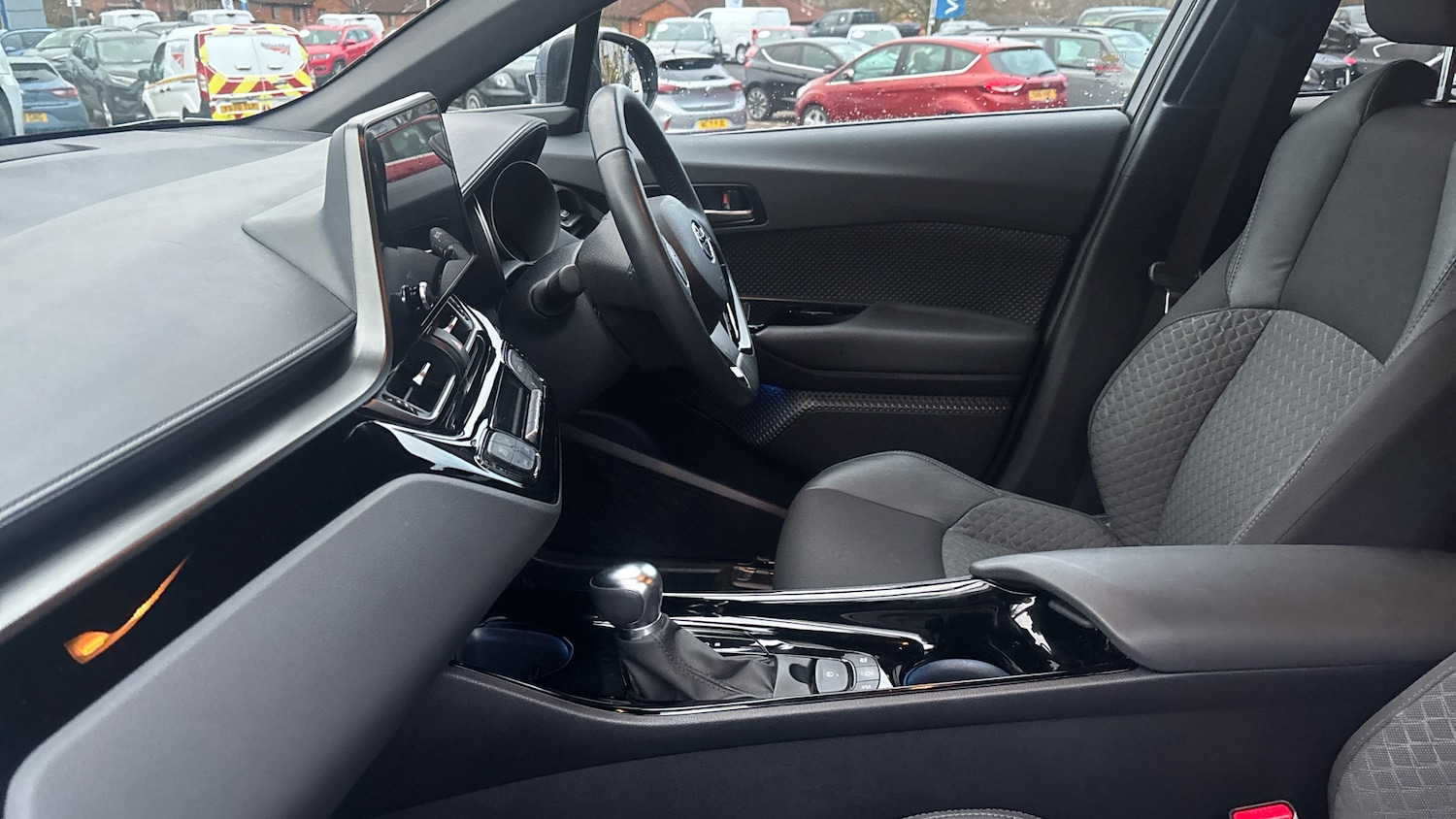 Used Toyota C-HR 2023 for sale - 76818777: Photo 10