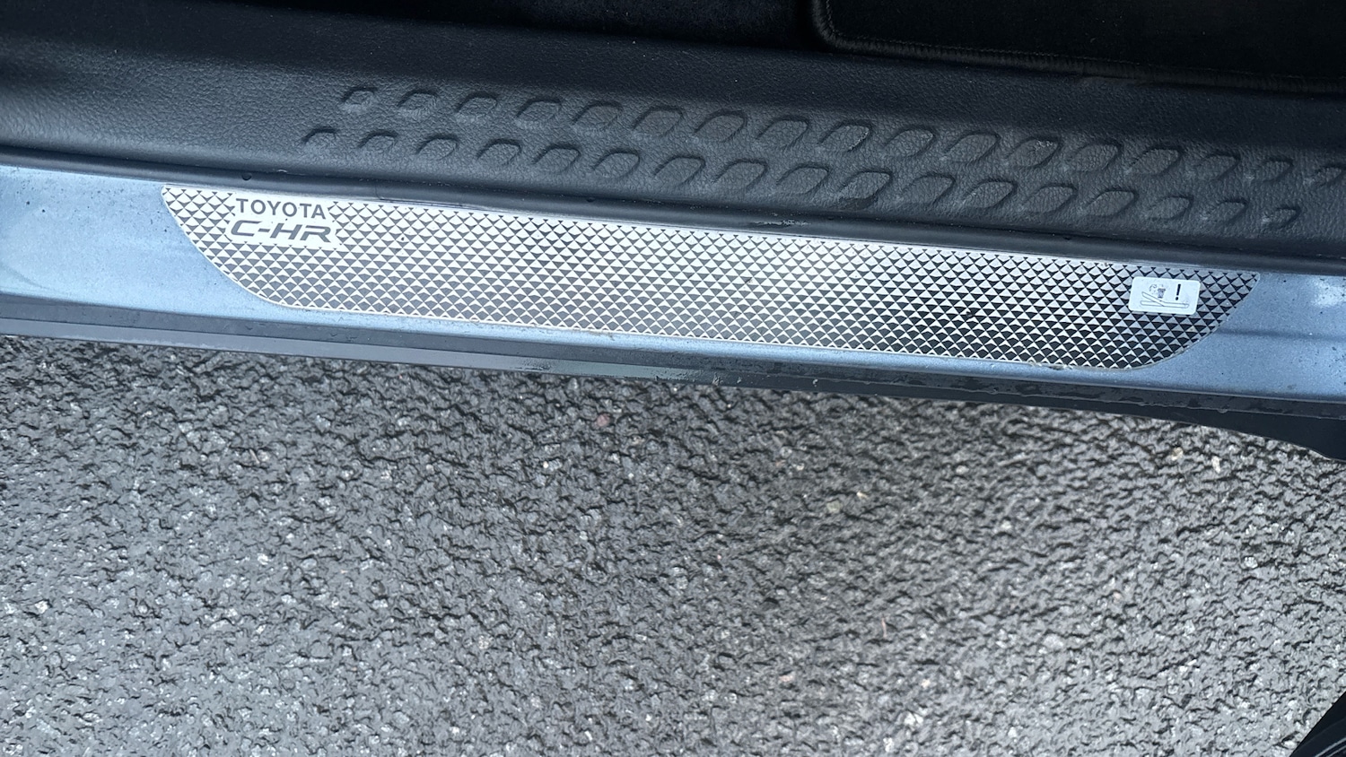 Used Toyota C-HR 2023 for sale - 76818777: Photo 34