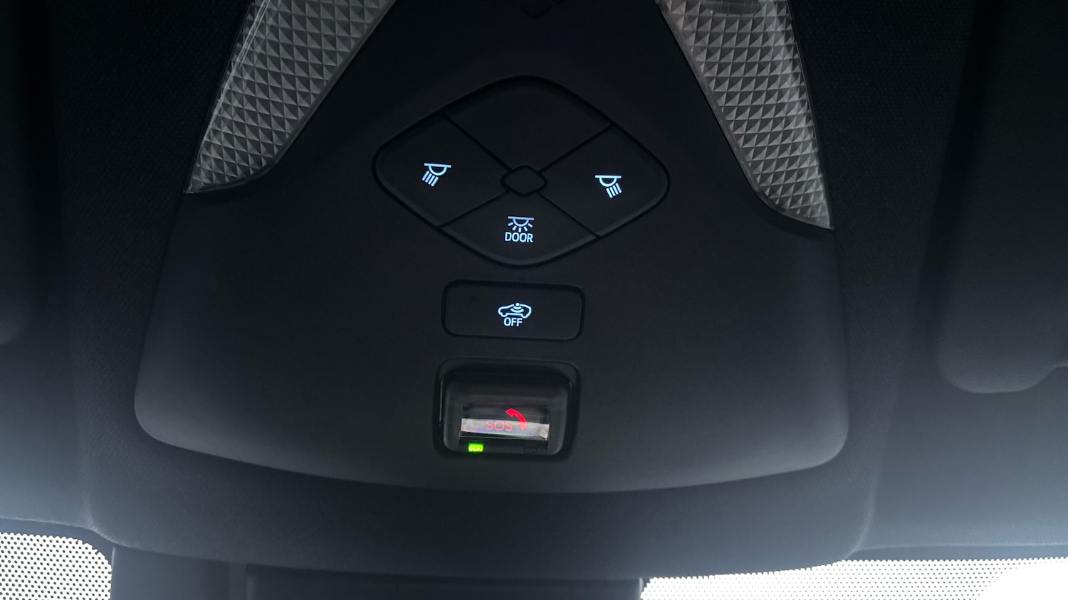 Used Toyota C-HR 2023 for sale - 76818777: Photo 36