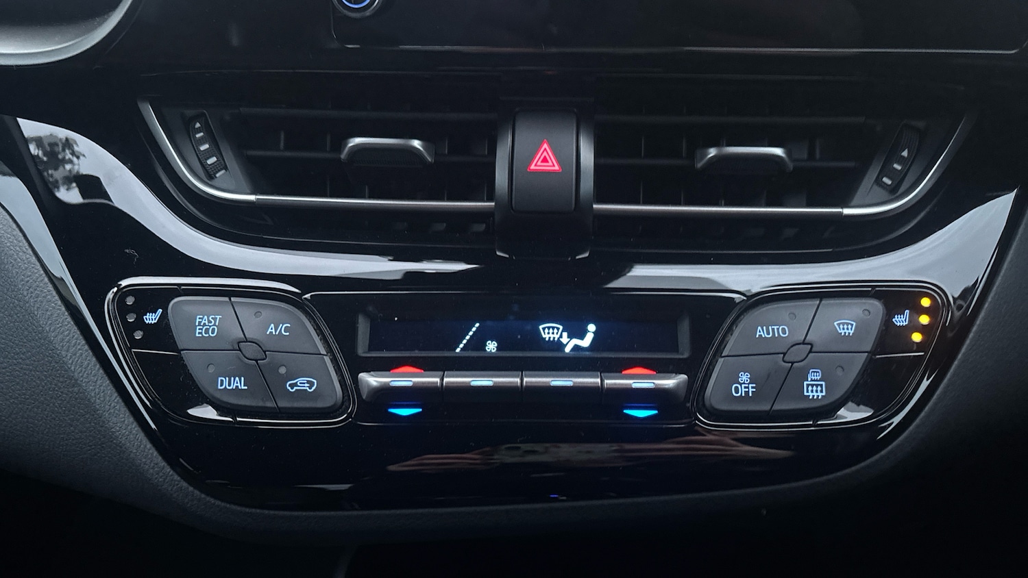 Used Toyota C-HR 2023 for sale - 76818777: Photo 43