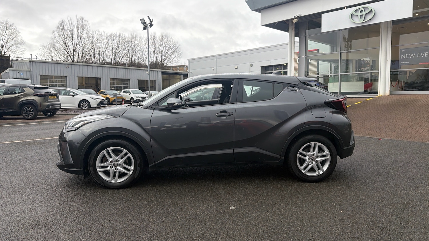 Used Toyota C-HR 2022 for sale - 77603603: Photo 17