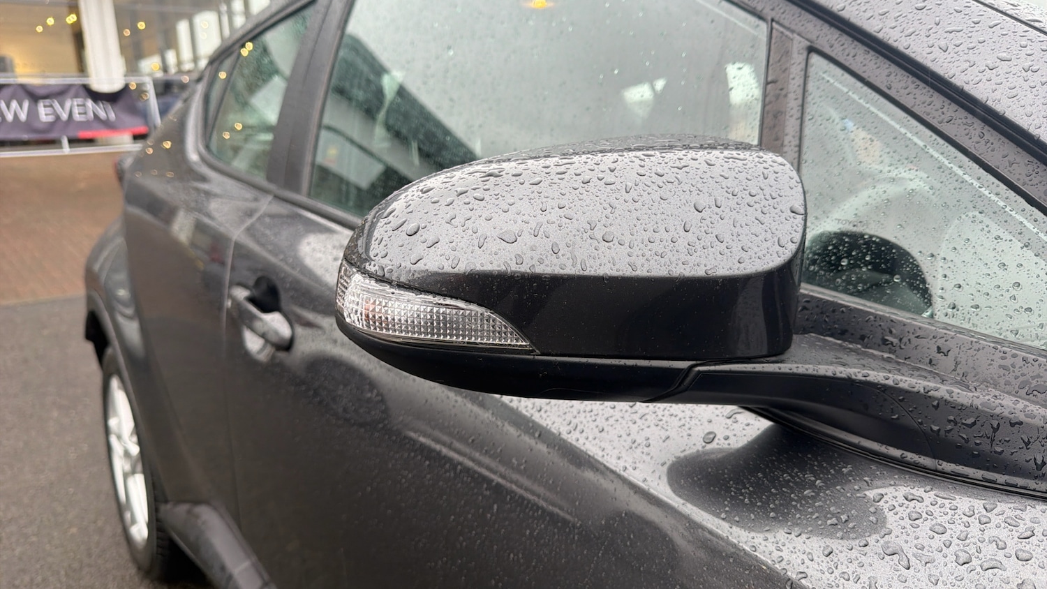 Used Toyota C-HR 2022 for sale - 77603603: Photo 32