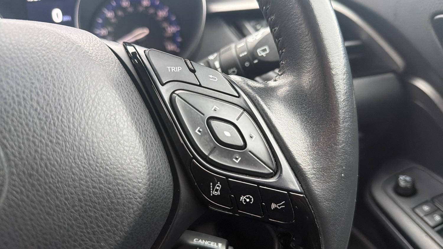 Used Toyota C-HR 2022 for sale - 77603603: Photo 35