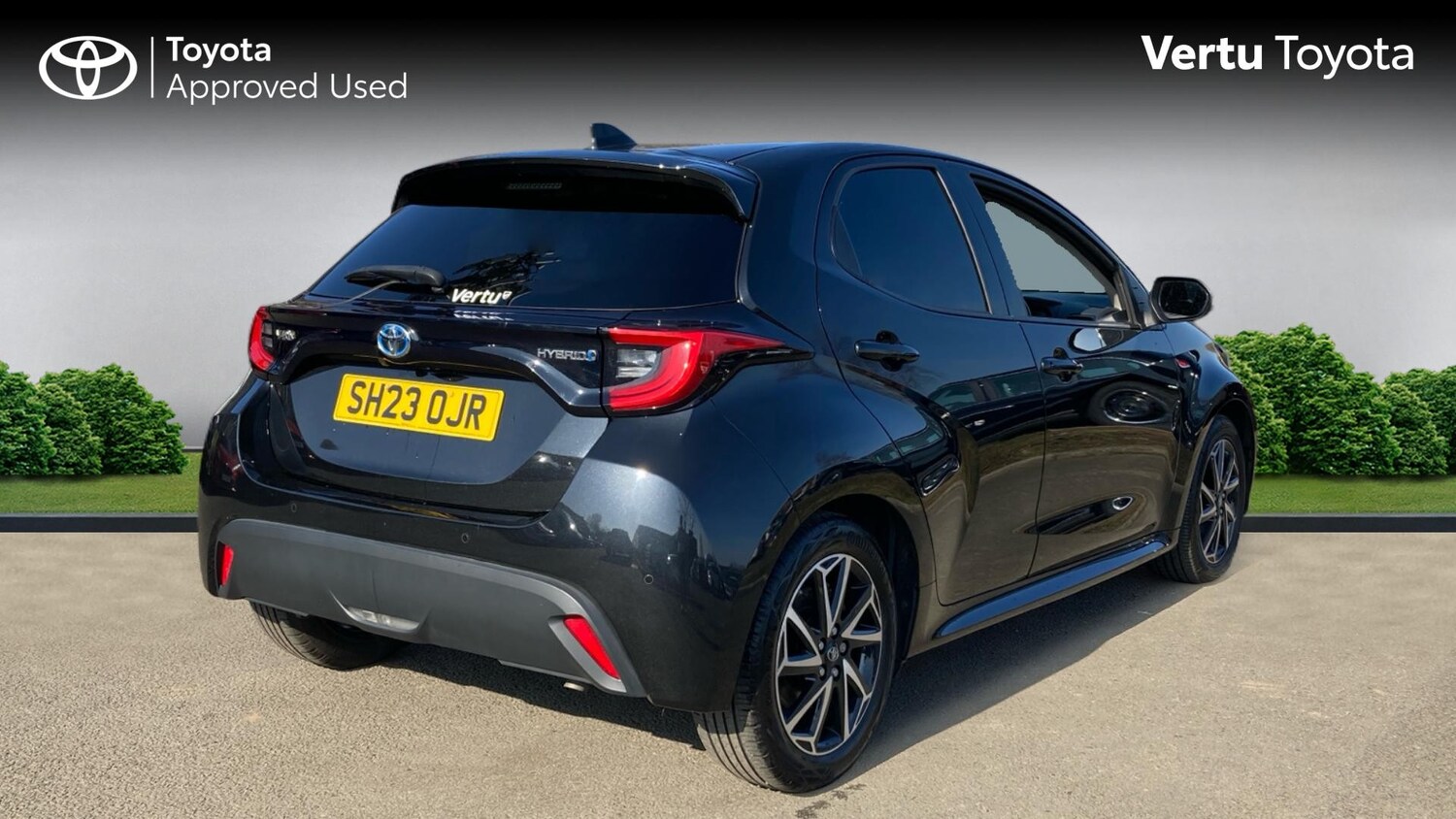 Used Toyota Yaris 2023 for sale - 77997498: Photo 2