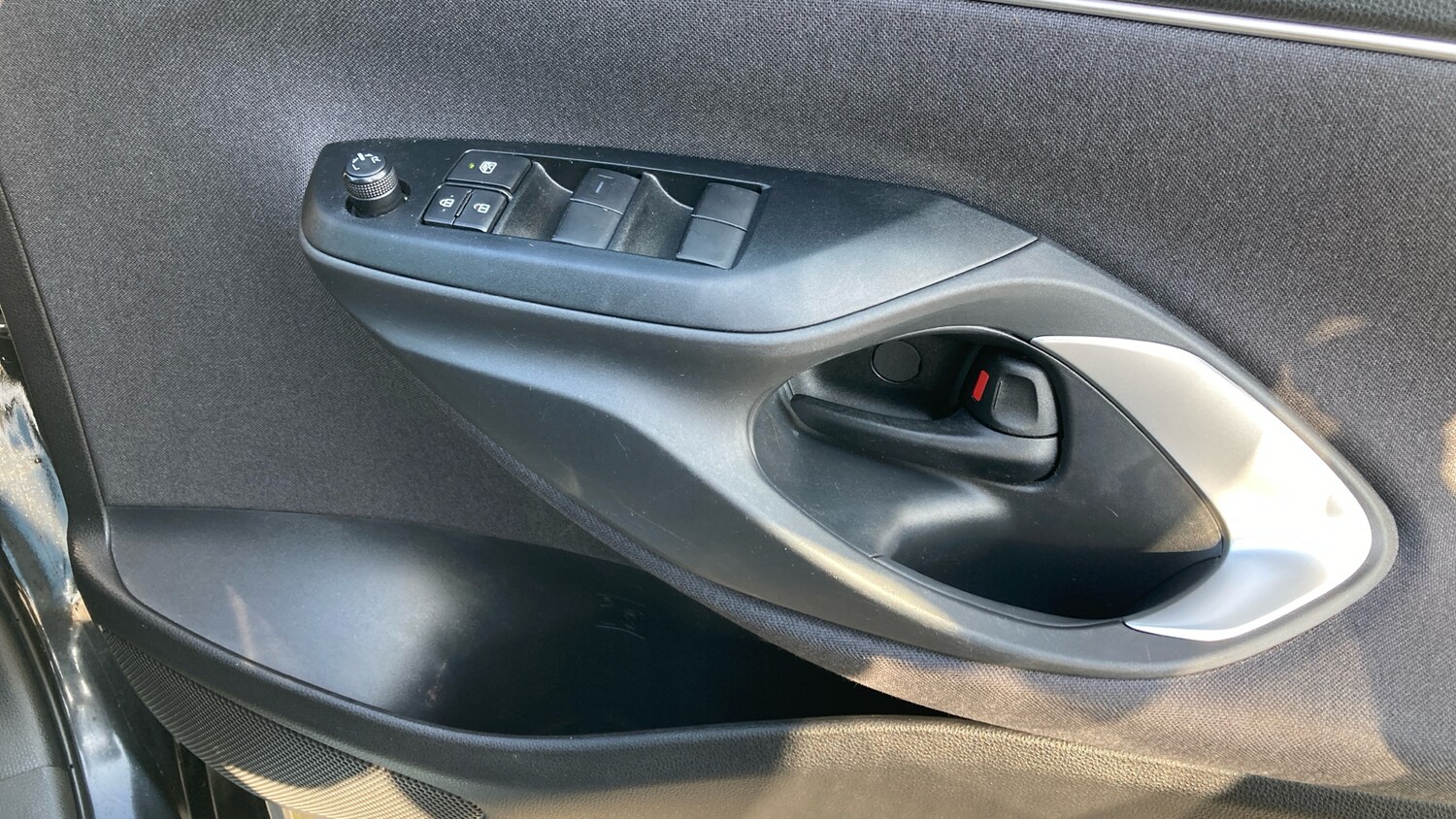 Used Toyota Yaris 2023 for sale - 77997498: Photo 30