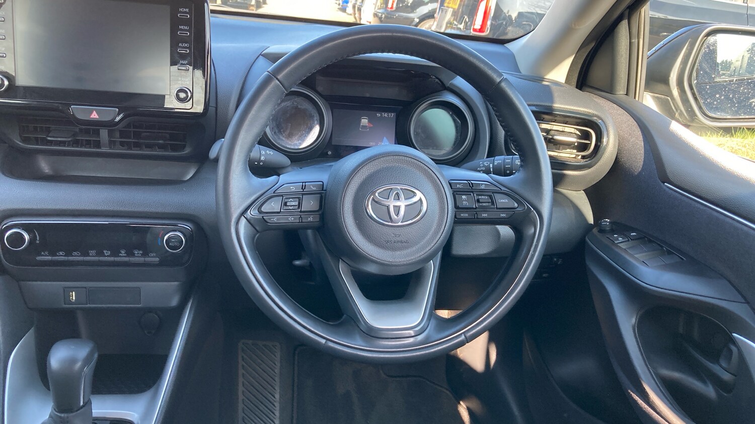 Used Toyota Yaris 2023 for sale - 77997498: Photo 6