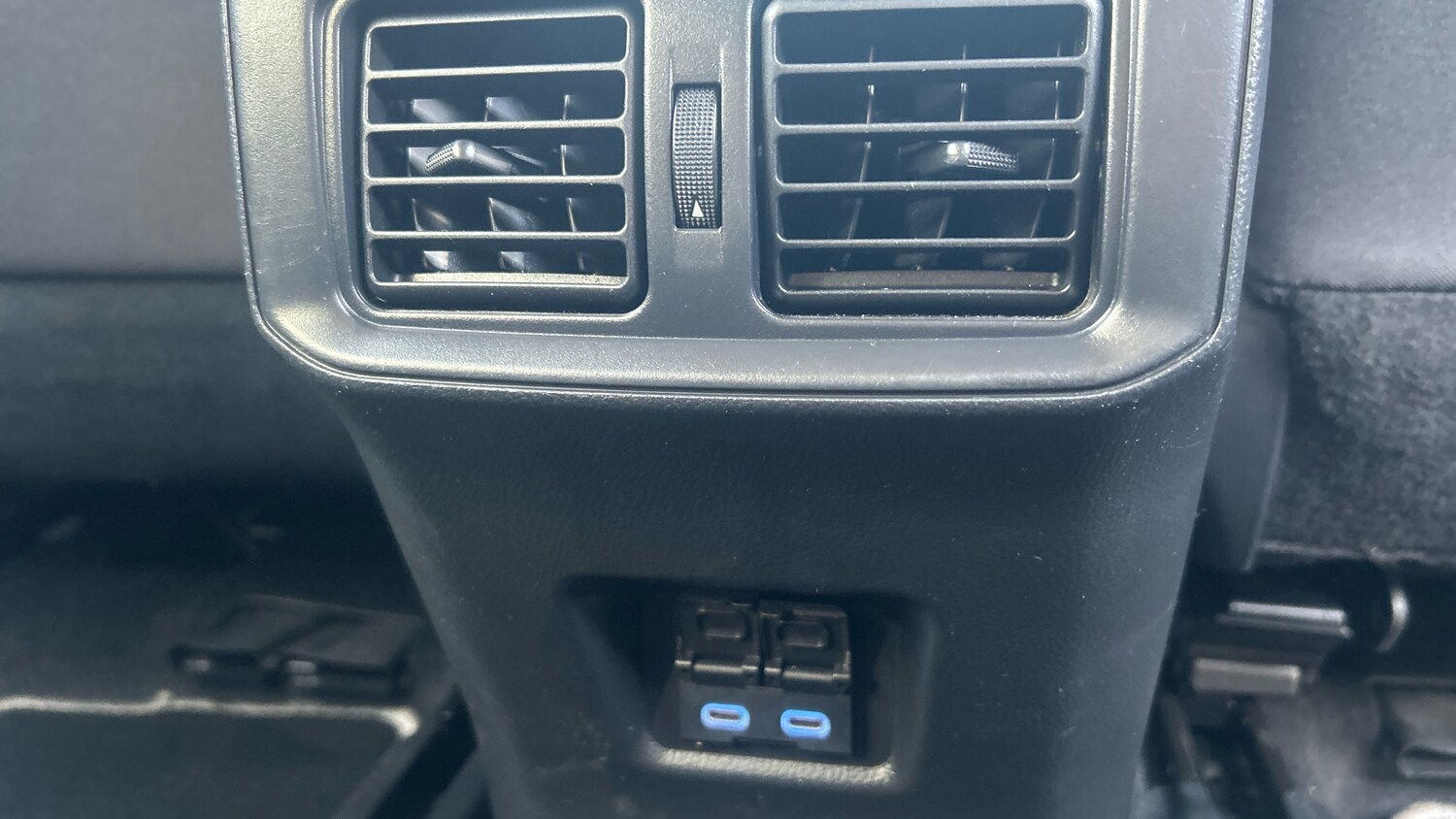 Used Toyota RAV4 2022 for sale - 77701221: Photo 28