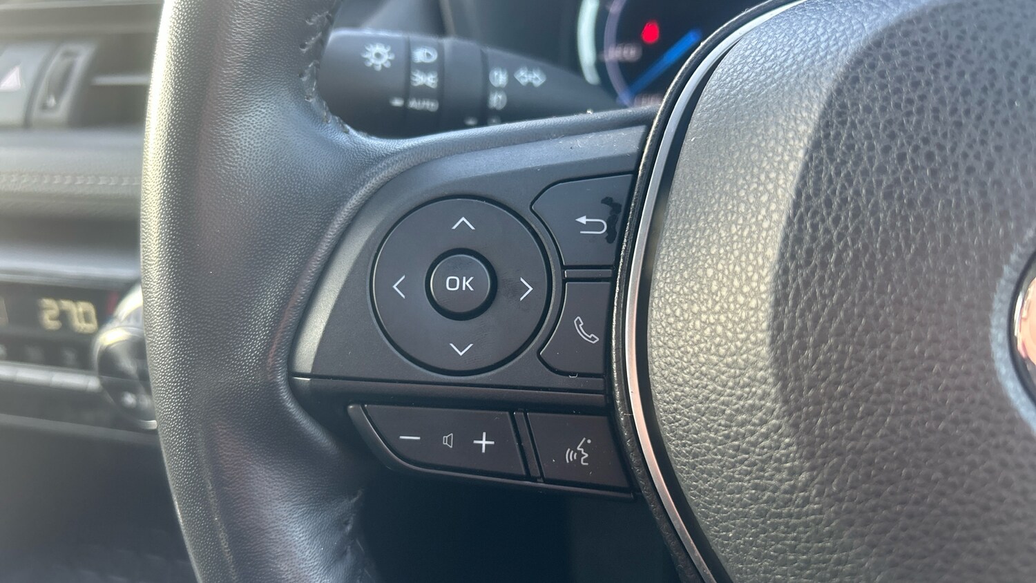 Used Toyota RAV4 2022 for sale - 77701221: Photo 36