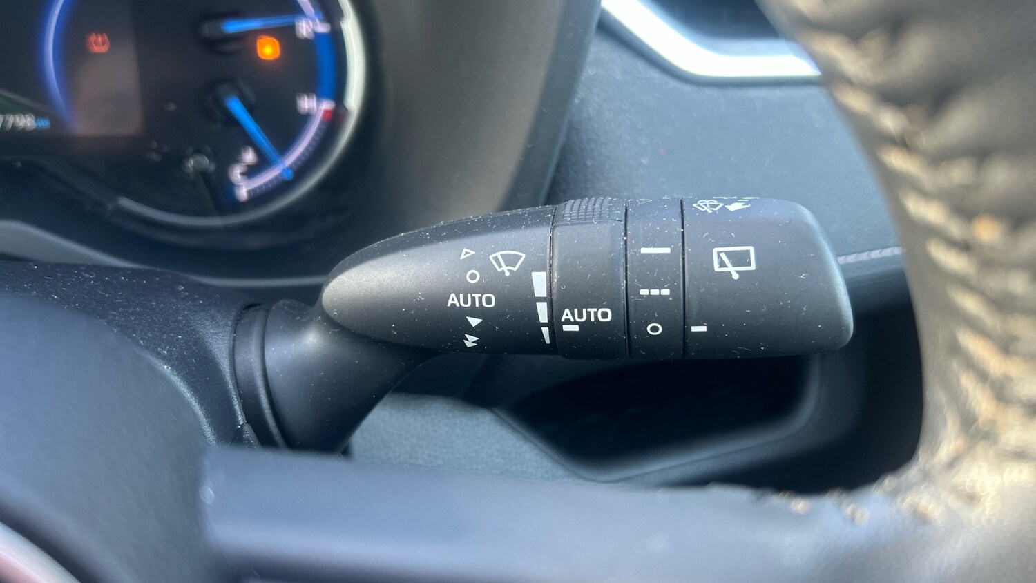 Used Toyota RAV4 2022 for sale - 77701221: Photo 38