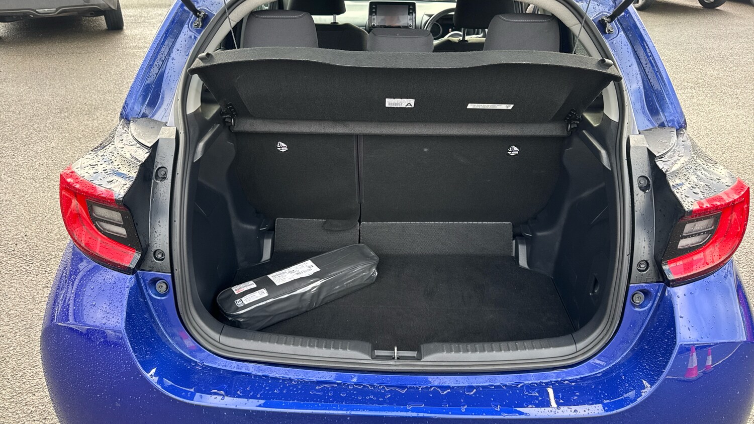 Used Toyota Yaris 2022 for sale - 77541919: Photo 14