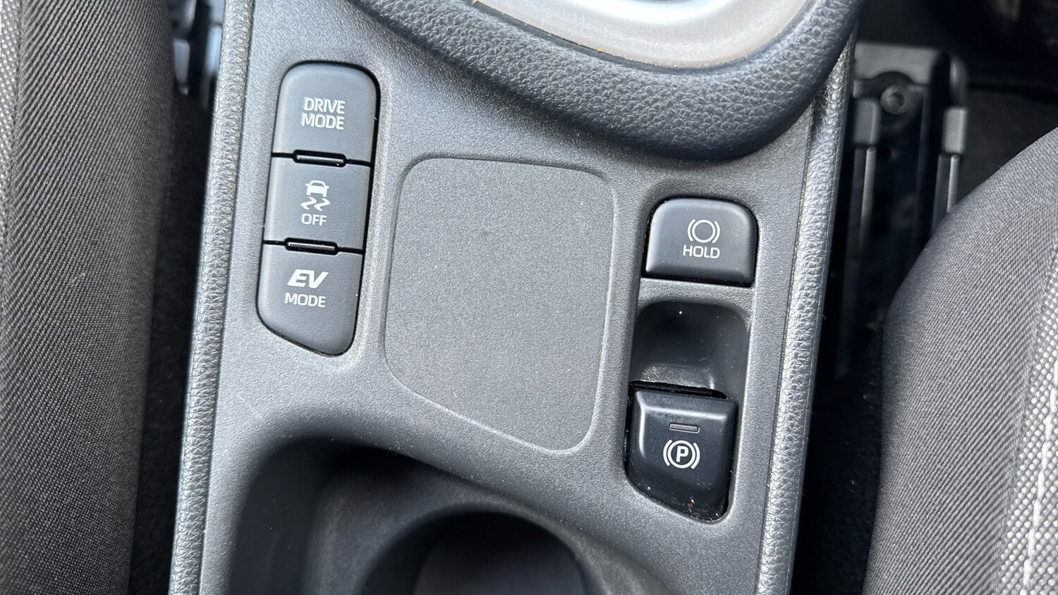 Used Toyota Yaris 2022 for sale - 77541919: Photo 32