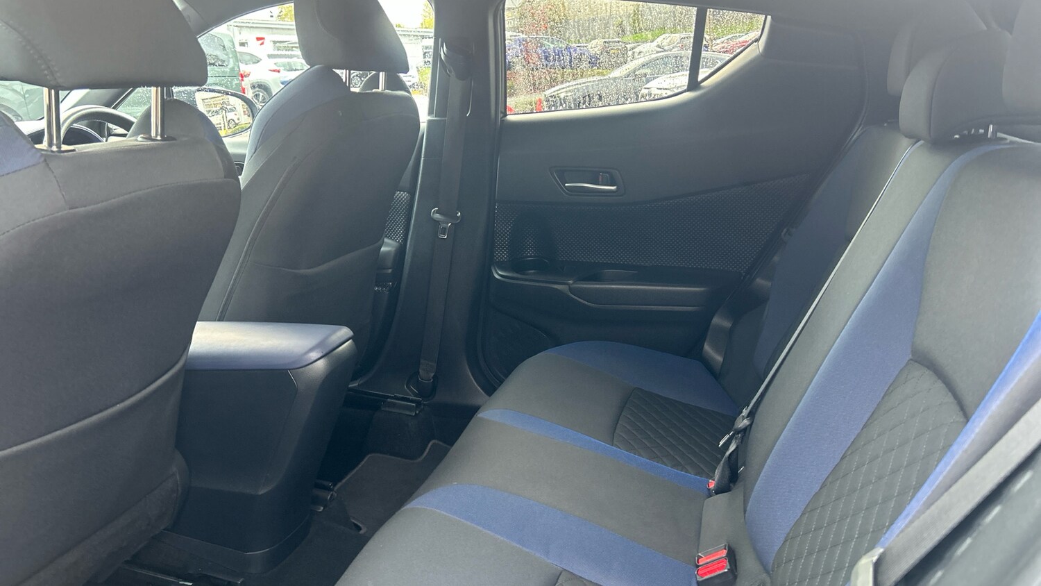 Used Toyota C-HR 2020 for sale - 77690625: Photo 13