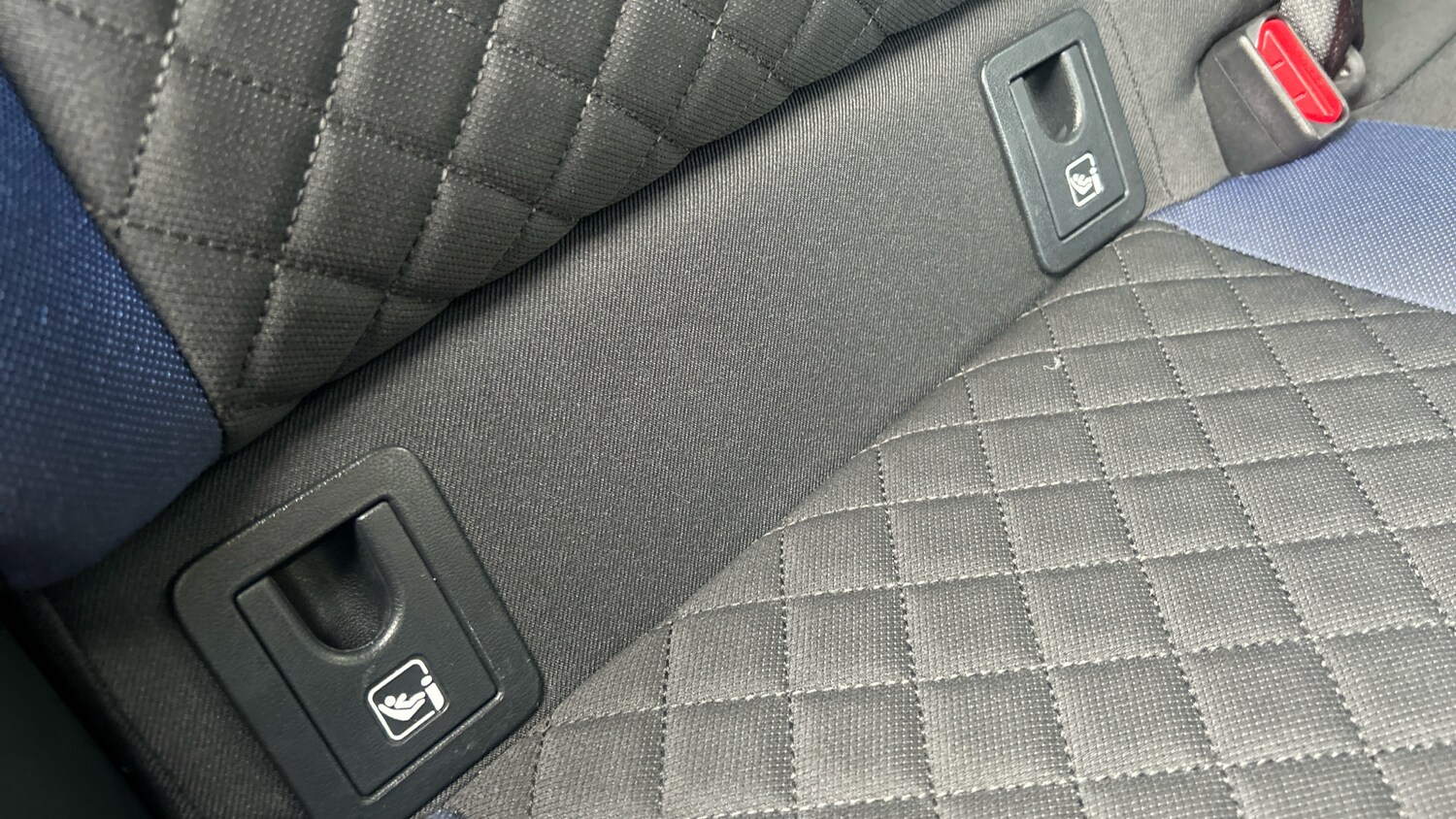 Used Toyota C-HR 2020 for sale - 77690625: Photo 27