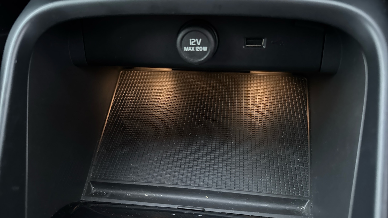 Used Volvo XC40 2021 for sale - 78045433: Photo 38