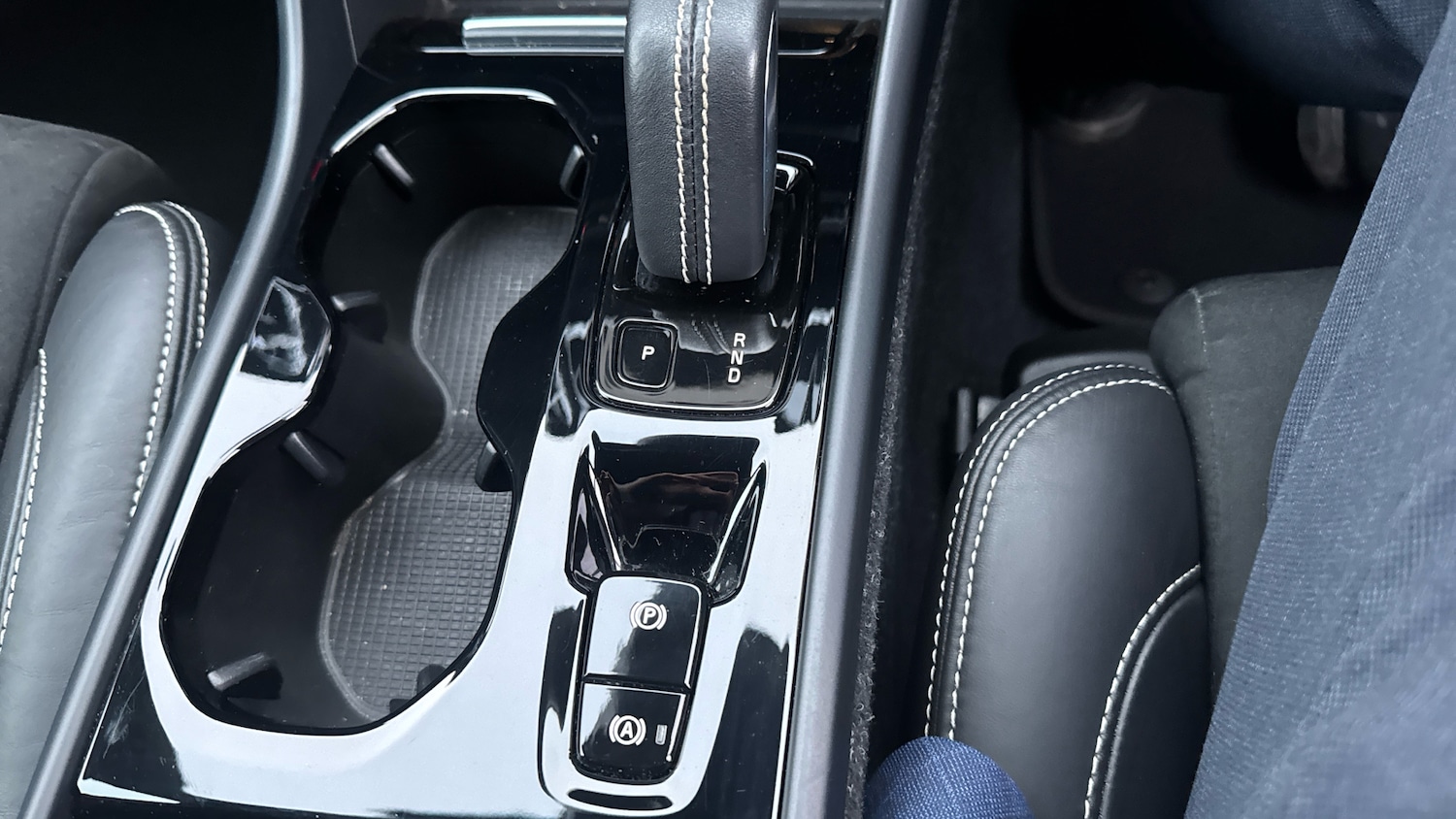 Used Volvo XC40 2021 for sale - 78045433: Photo 40