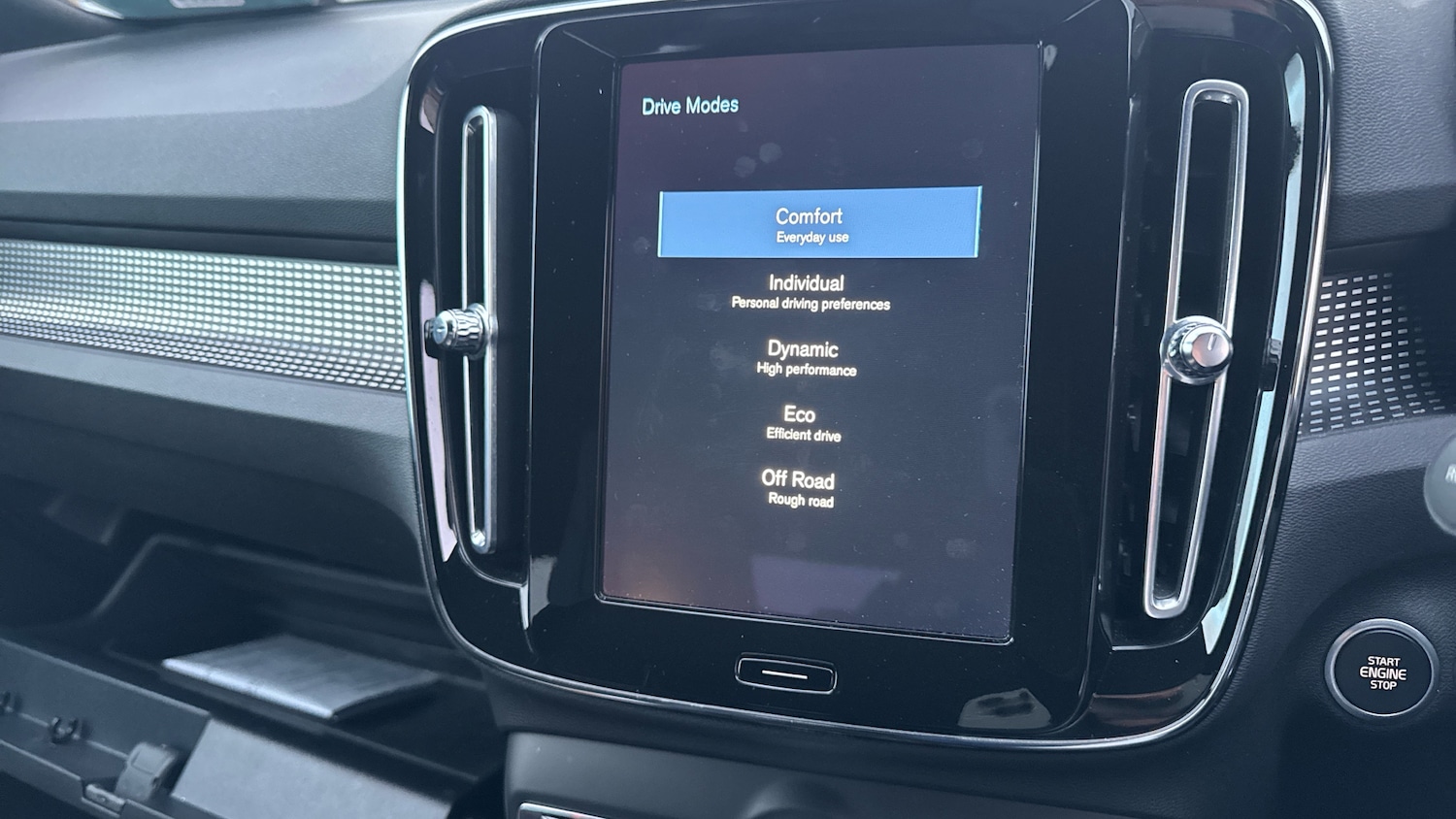 Used Volvo XC40 2021 for sale - 78045433: Photo 48