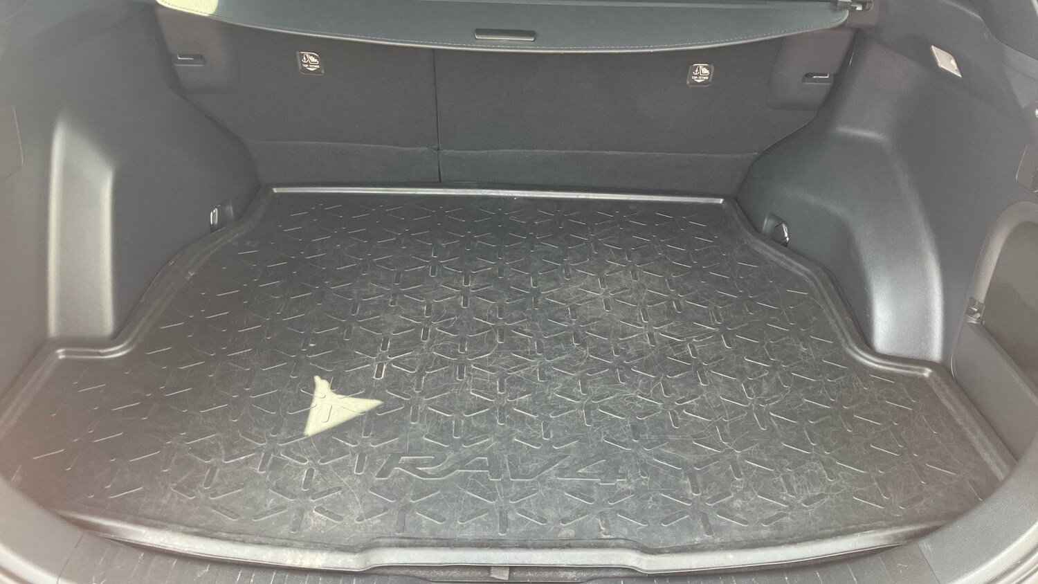 Used Toyota RAV4 2021 for sale - 76791743: Photo 14