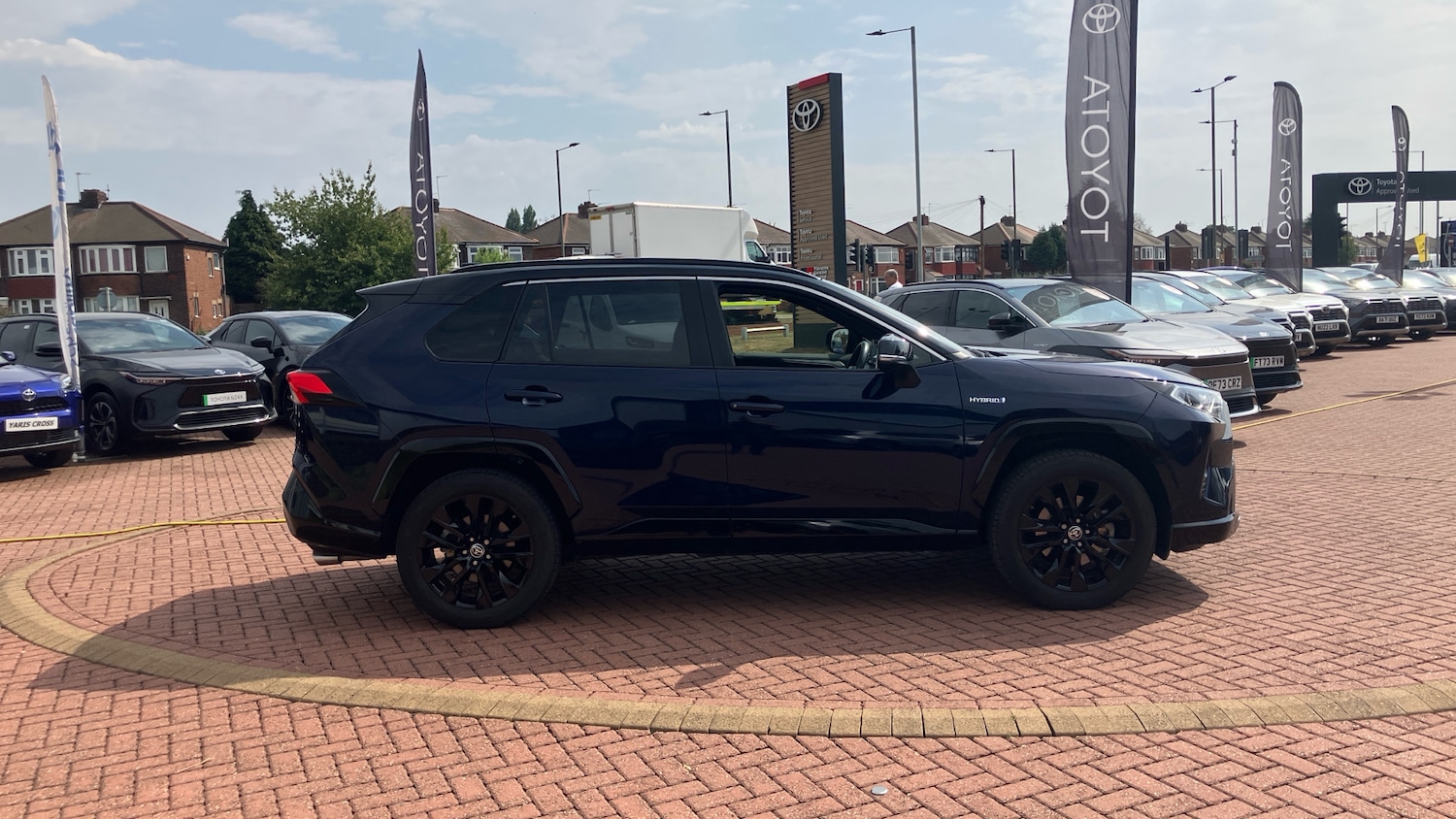 Used Toyota RAV4 2021 for sale - 76791743: Photo 16