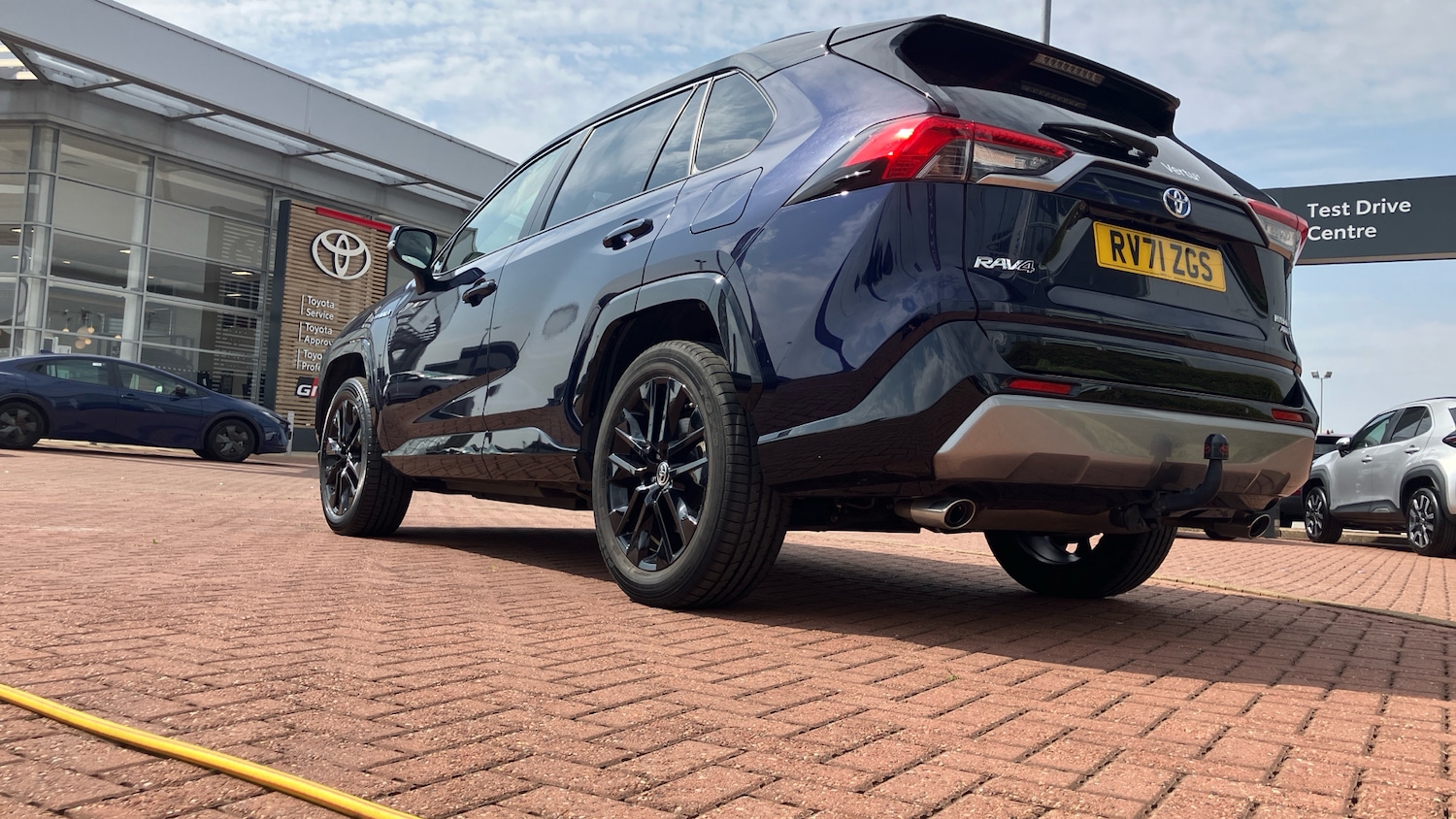 Used Toyota RAV4 2021 for sale - 76791743: Photo 21