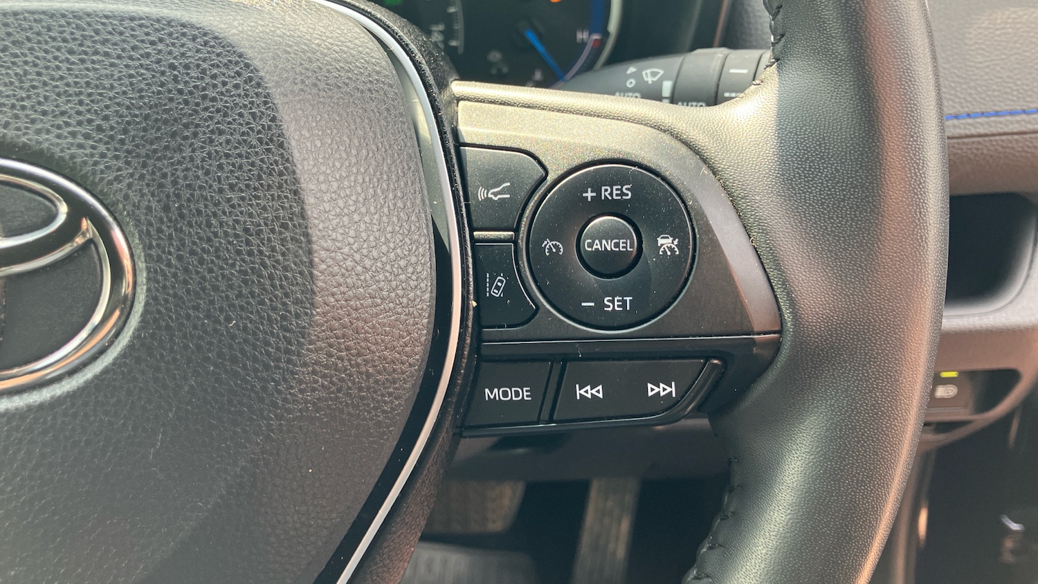 Used Toyota RAV4 2021 for sale - 76791743: Photo 39