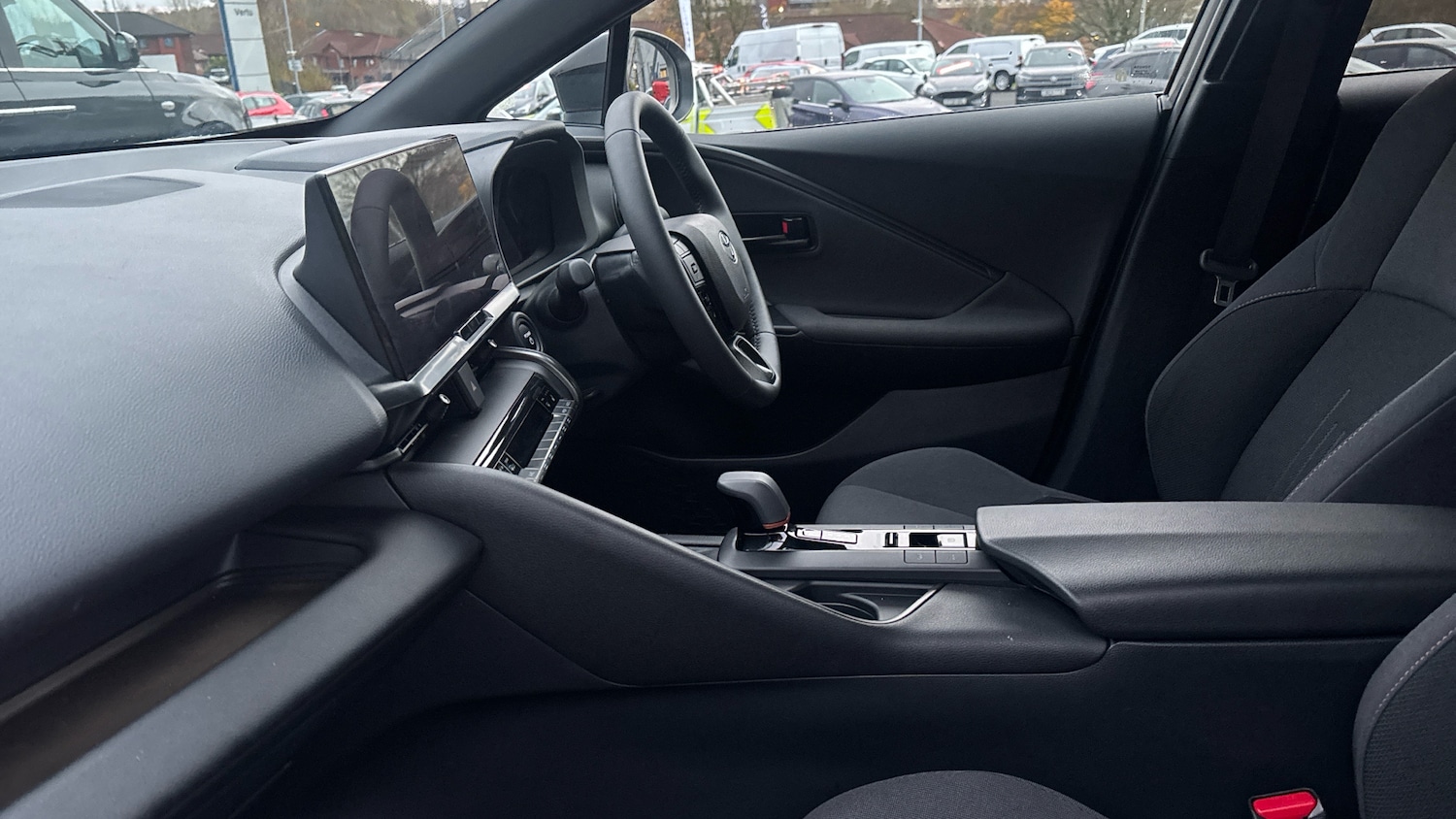 Used Toyota C-HR 2024 for sale - 77125639: Photo 10