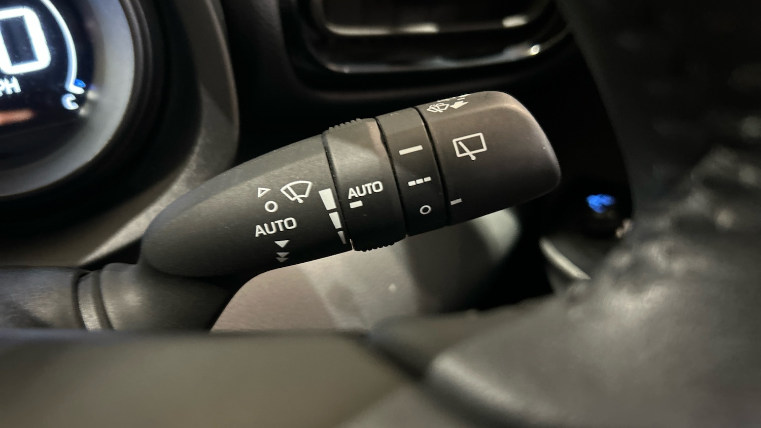 Used Toyota Yaris 2023 for sale - 76157663: Photo 22