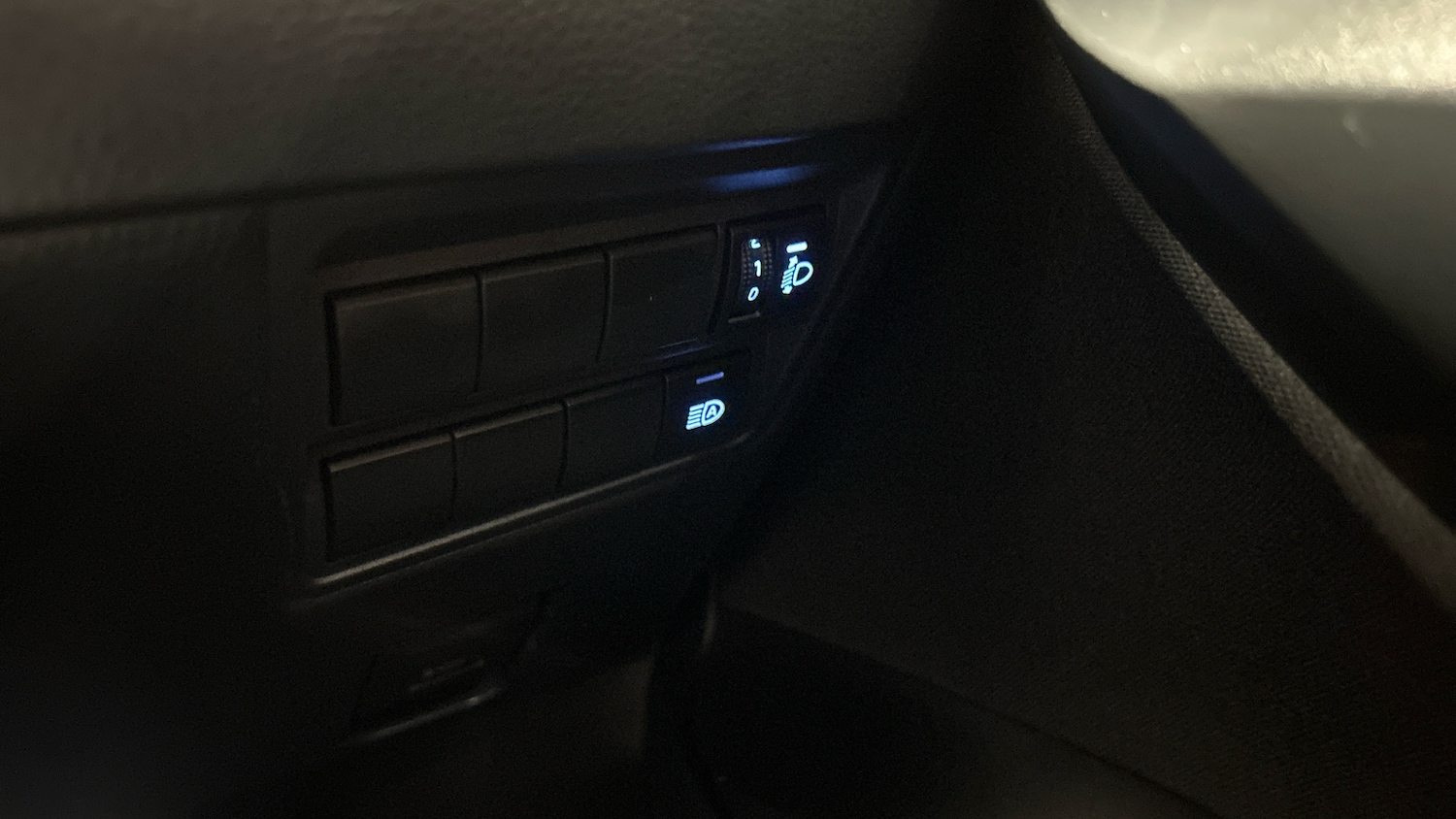 Used Toyota Yaris 2023 for sale - 76157663: Photo 25
