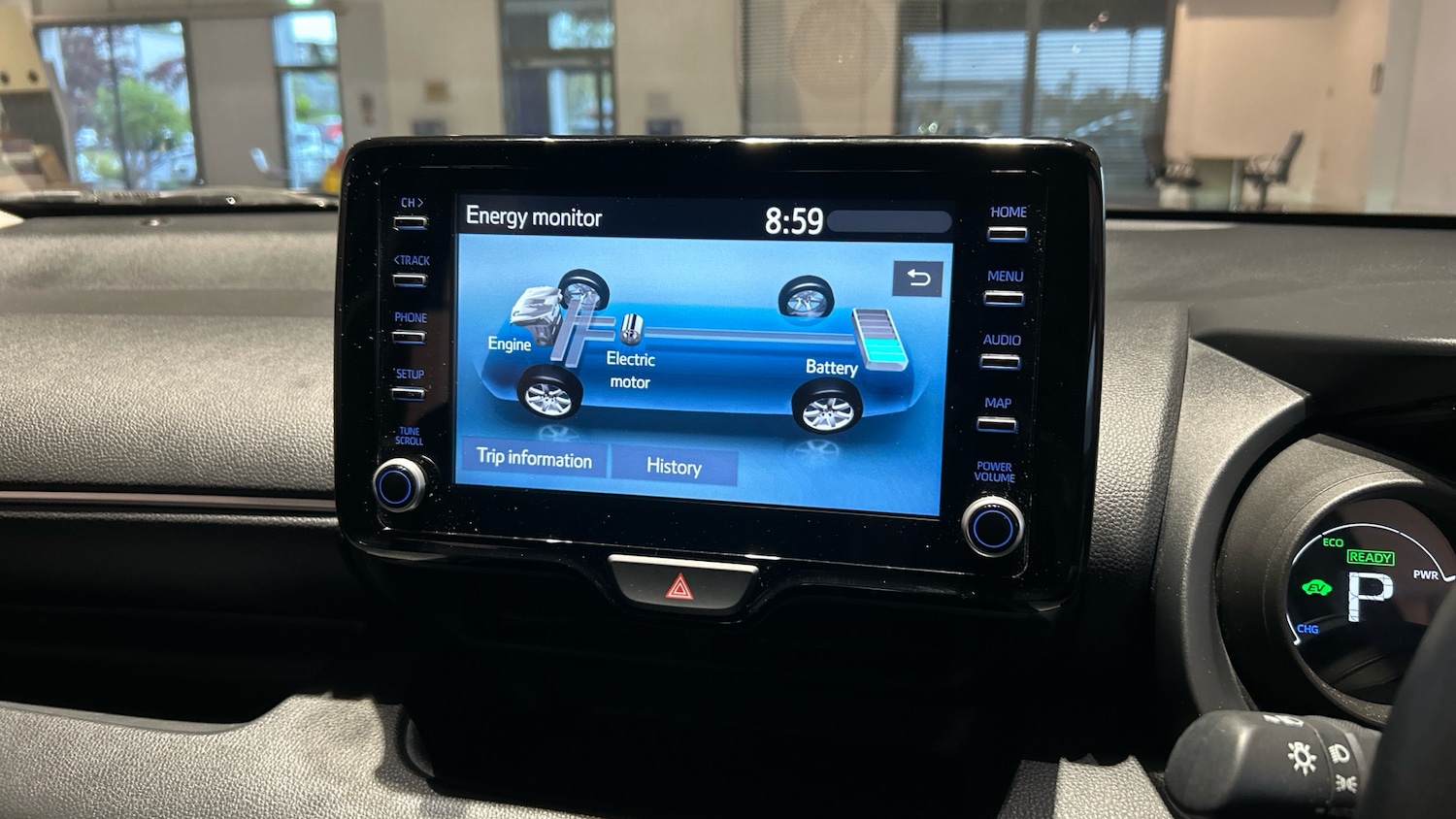 Used Toyota Yaris 2023 for sale - 76157663: Photo 36