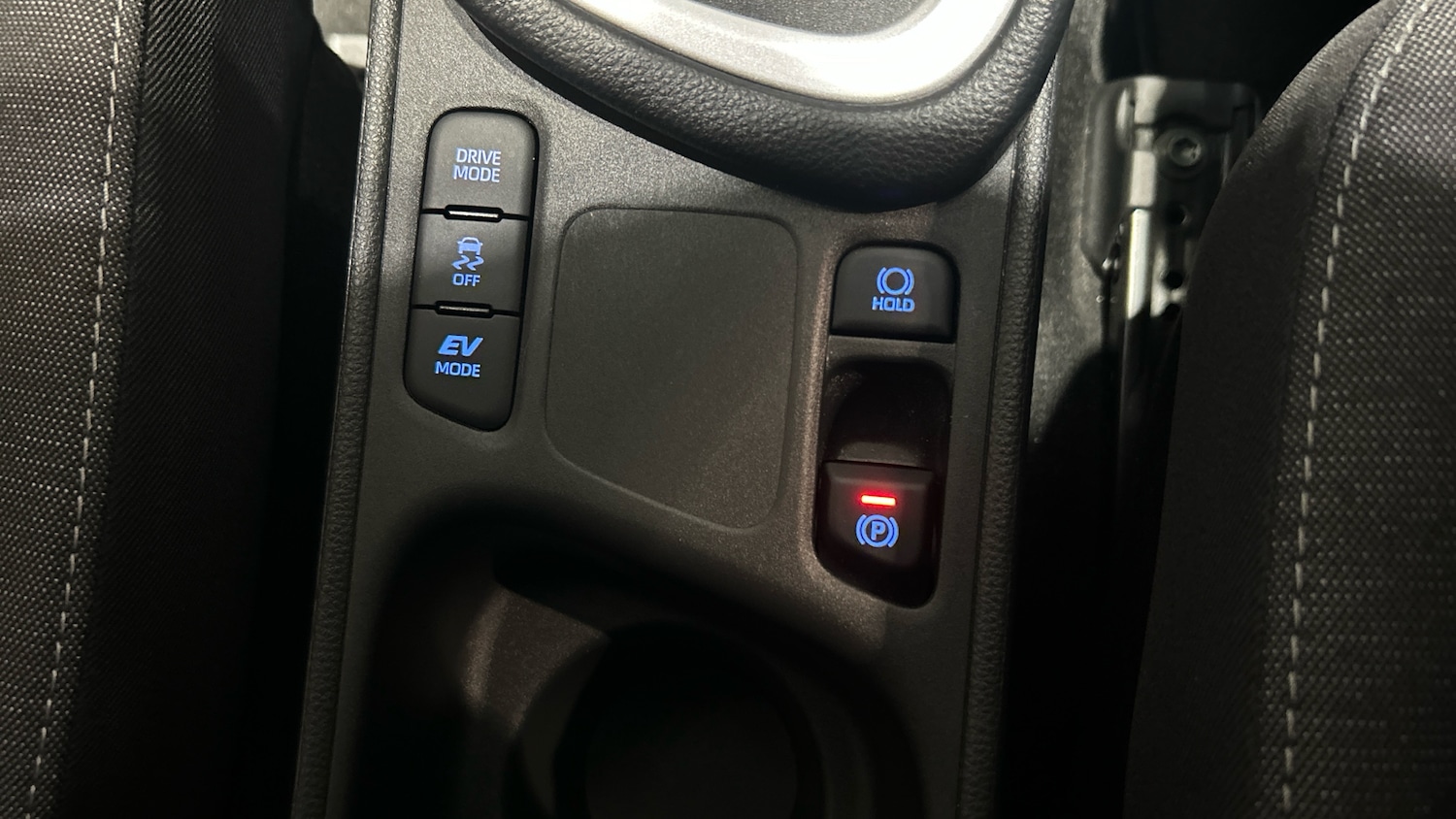 Used Toyota Yaris 2023 for sale - 76157663: Photo 39
