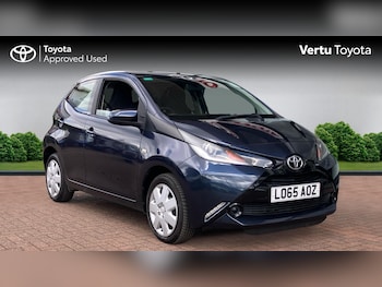 2016 (65) - 1.0 VVT-i X-Play 5dr Petrol Hatchback