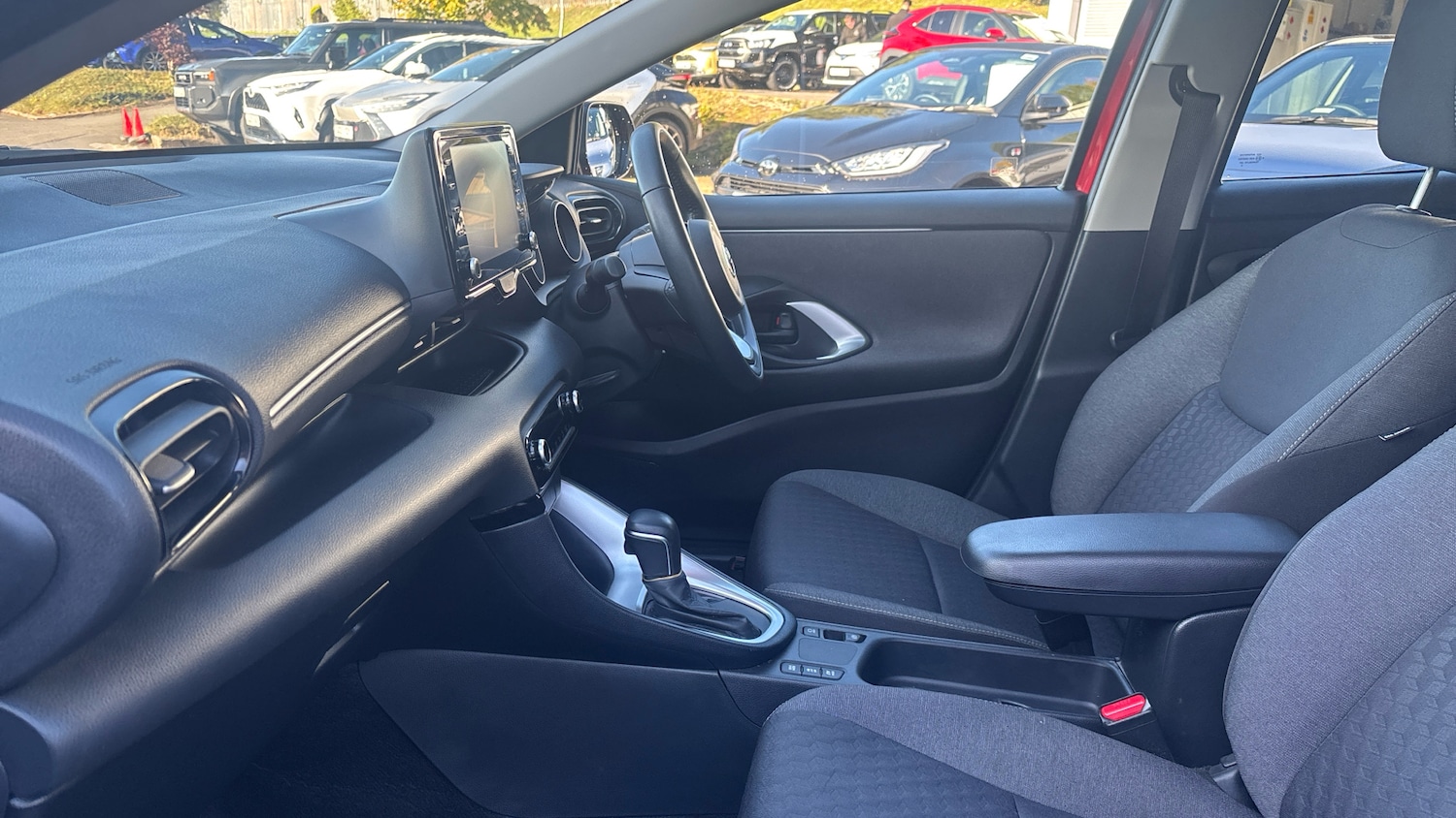 Used Toyota Yaris 2022 for sale - 76127113: Photo 10