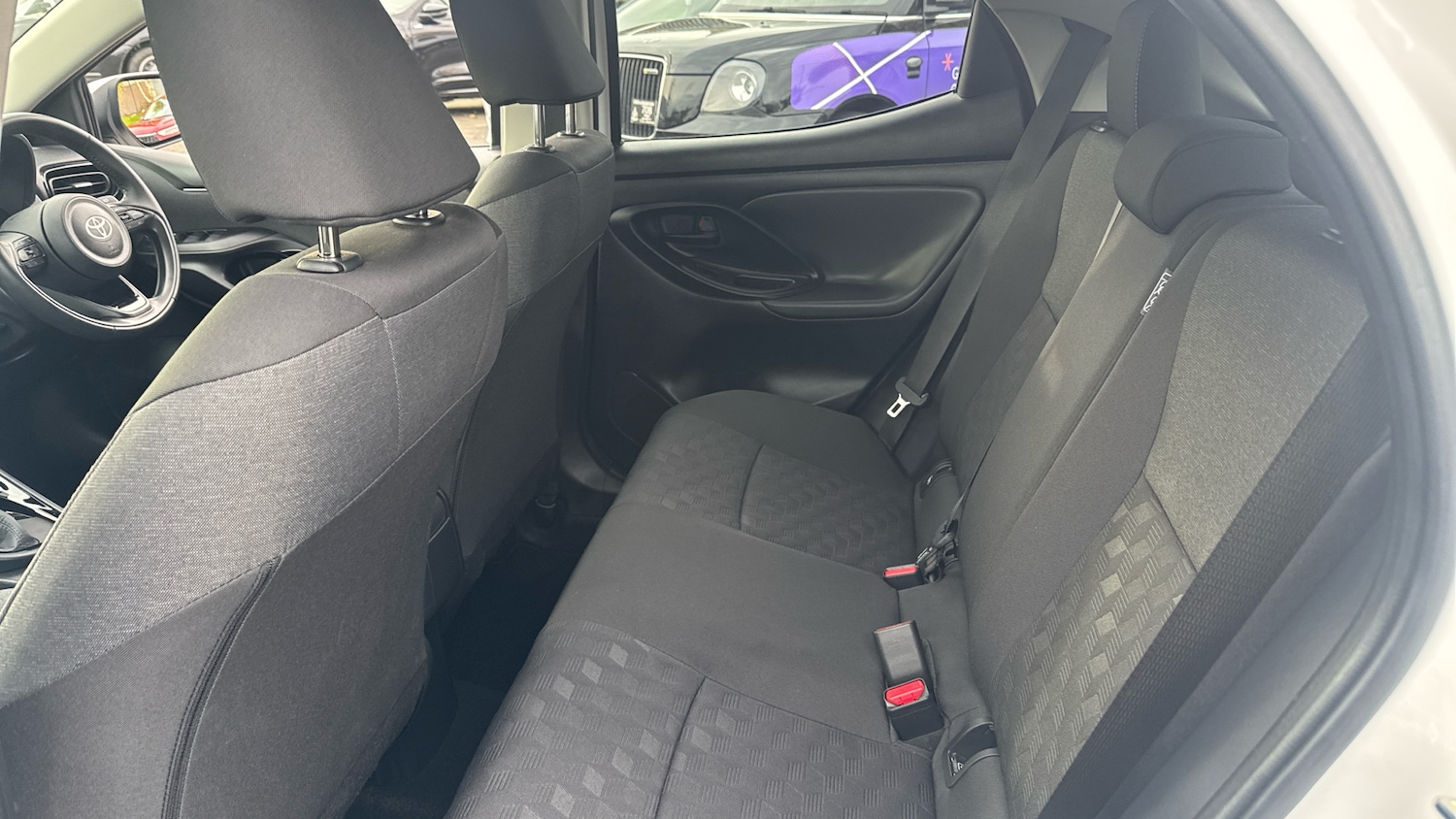 Used Toyota Yaris 2024 for sale - 76681624: Photo 13