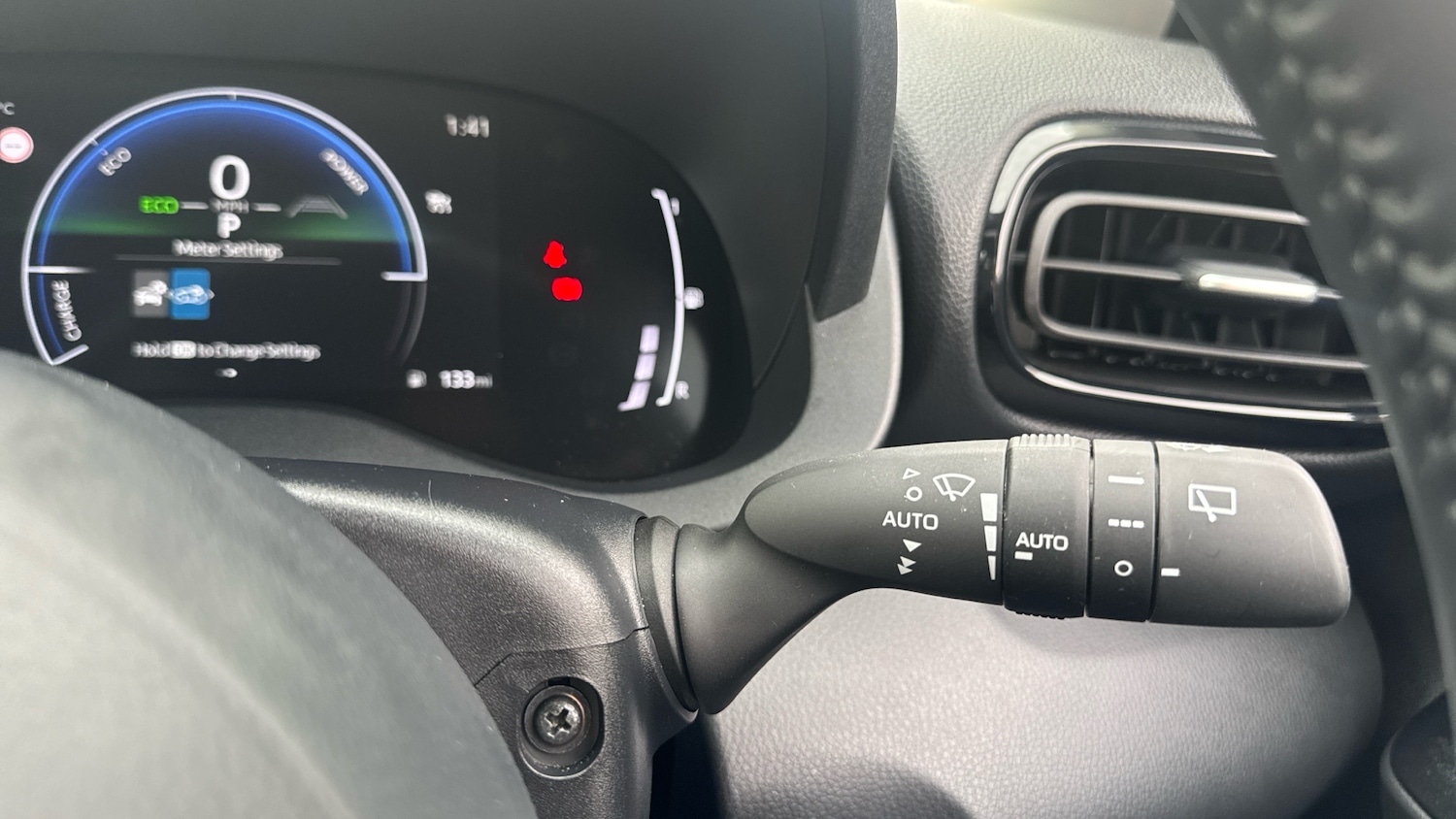 Used Toyota Yaris 2024 for sale - 76681624: Photo 32