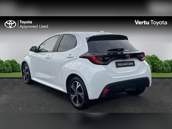 Used Toyota Yaris 2024 for sale - 76681624: Photo