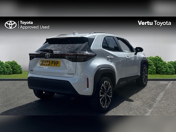 Used Toyota Yaris Cross 2023 for sale - 79487055: Photo