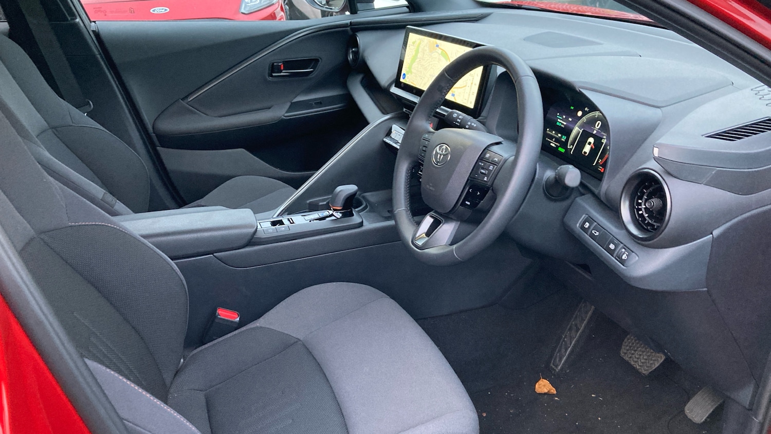 Used Toyota C-HR 2025 for sale - 76818755: Photo 11