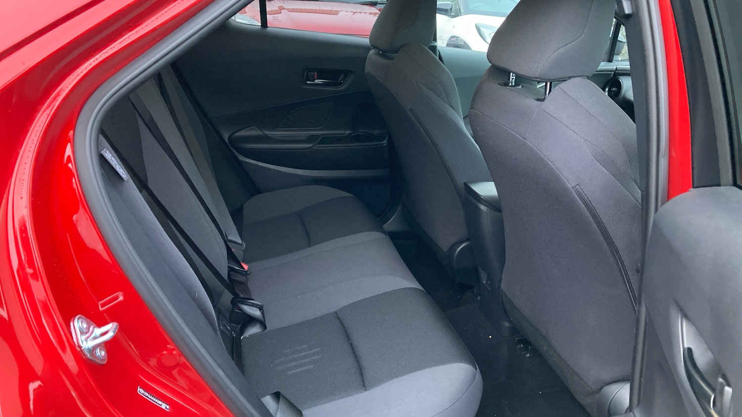 Used Toyota C-HR 2025 for sale - 76818755: Photo 12