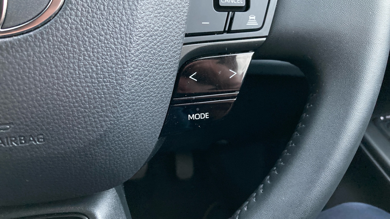 Used Toyota C-HR 2025 for sale - 76818755: Photo 35