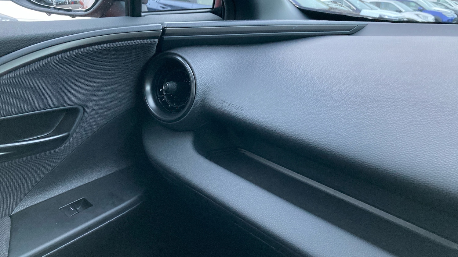 Used Toyota C-HR 2025 for sale - 76818755: Photo 44