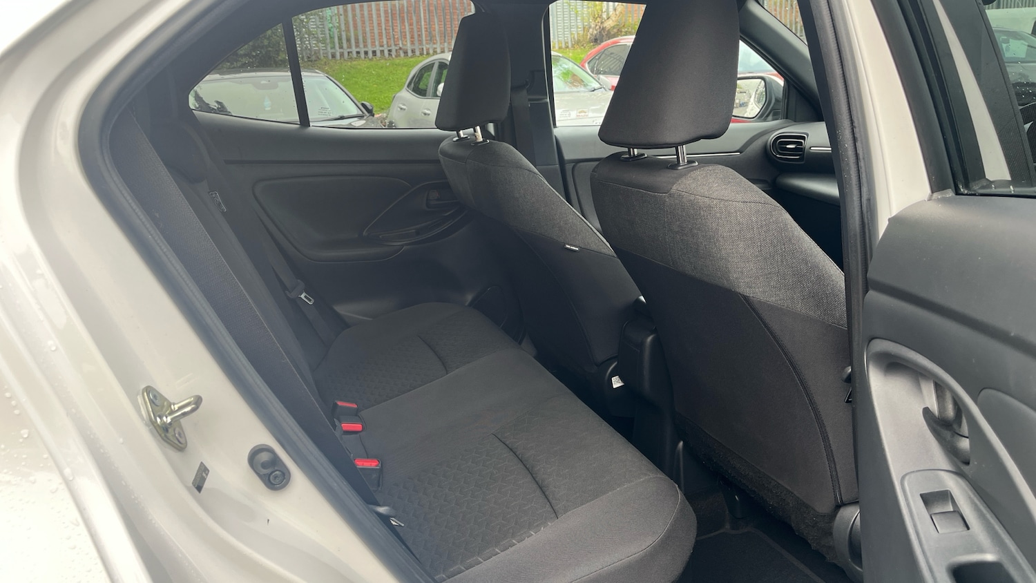 Used Toyota Yaris Cross 2022 for sale - 76253091: Photo 12