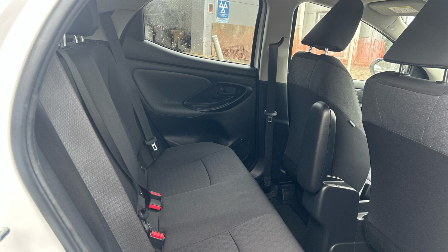 Used Toyota Yaris 2022 for sale - 76157718: Photo 12