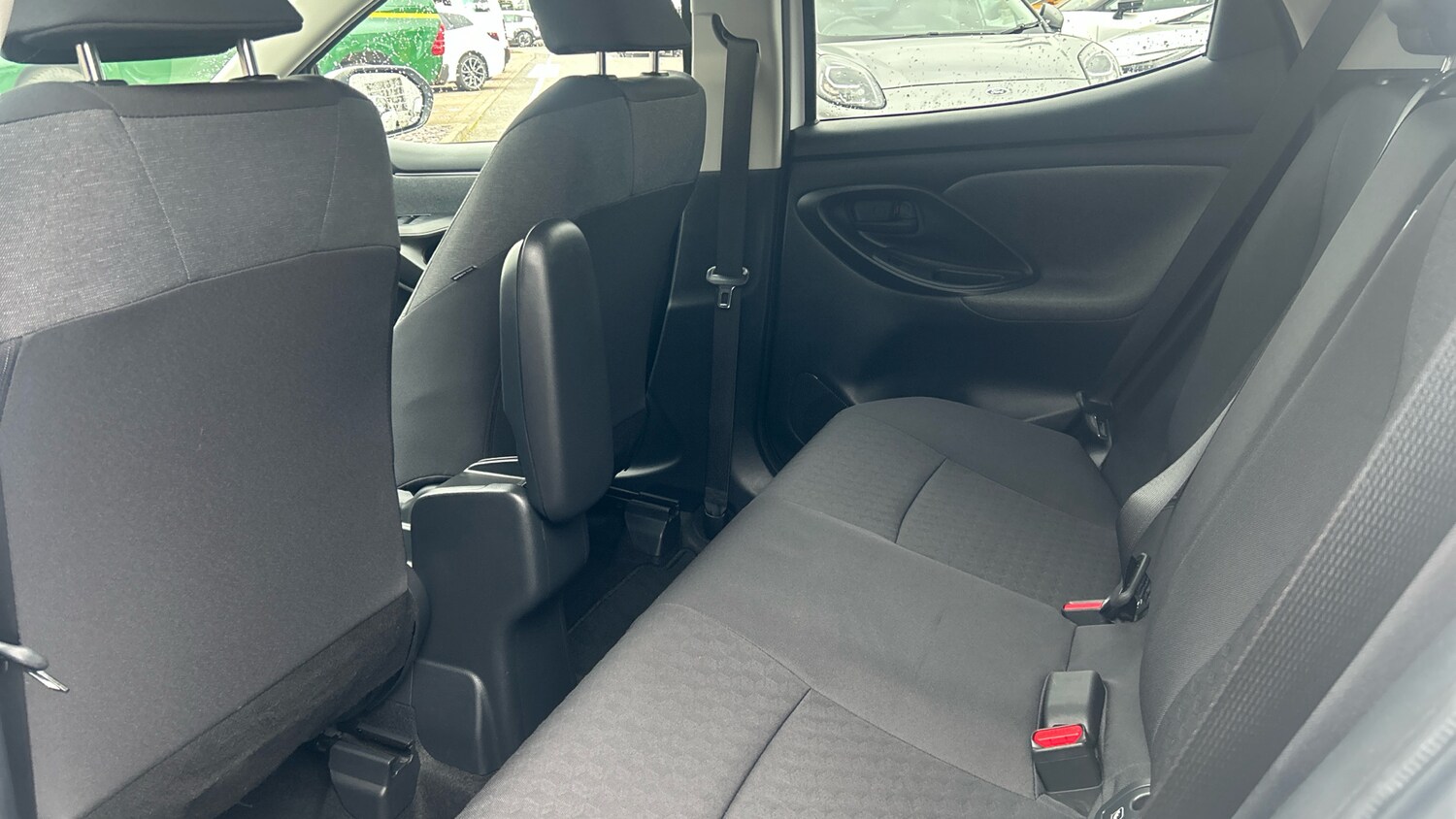 Used Toyota Yaris 2022 for sale - 76157718: Photo 13