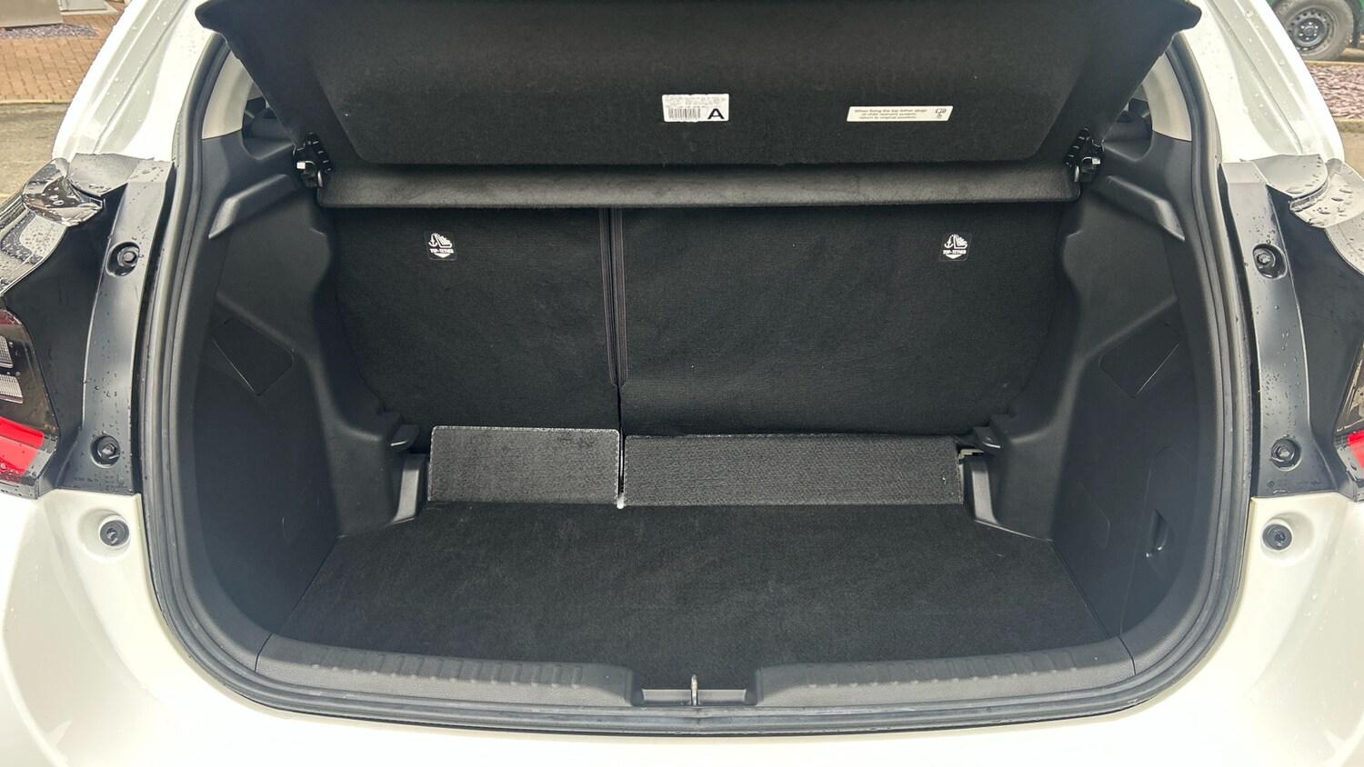 Used Toyota Yaris 2022 for sale - 76157718: Photo 14