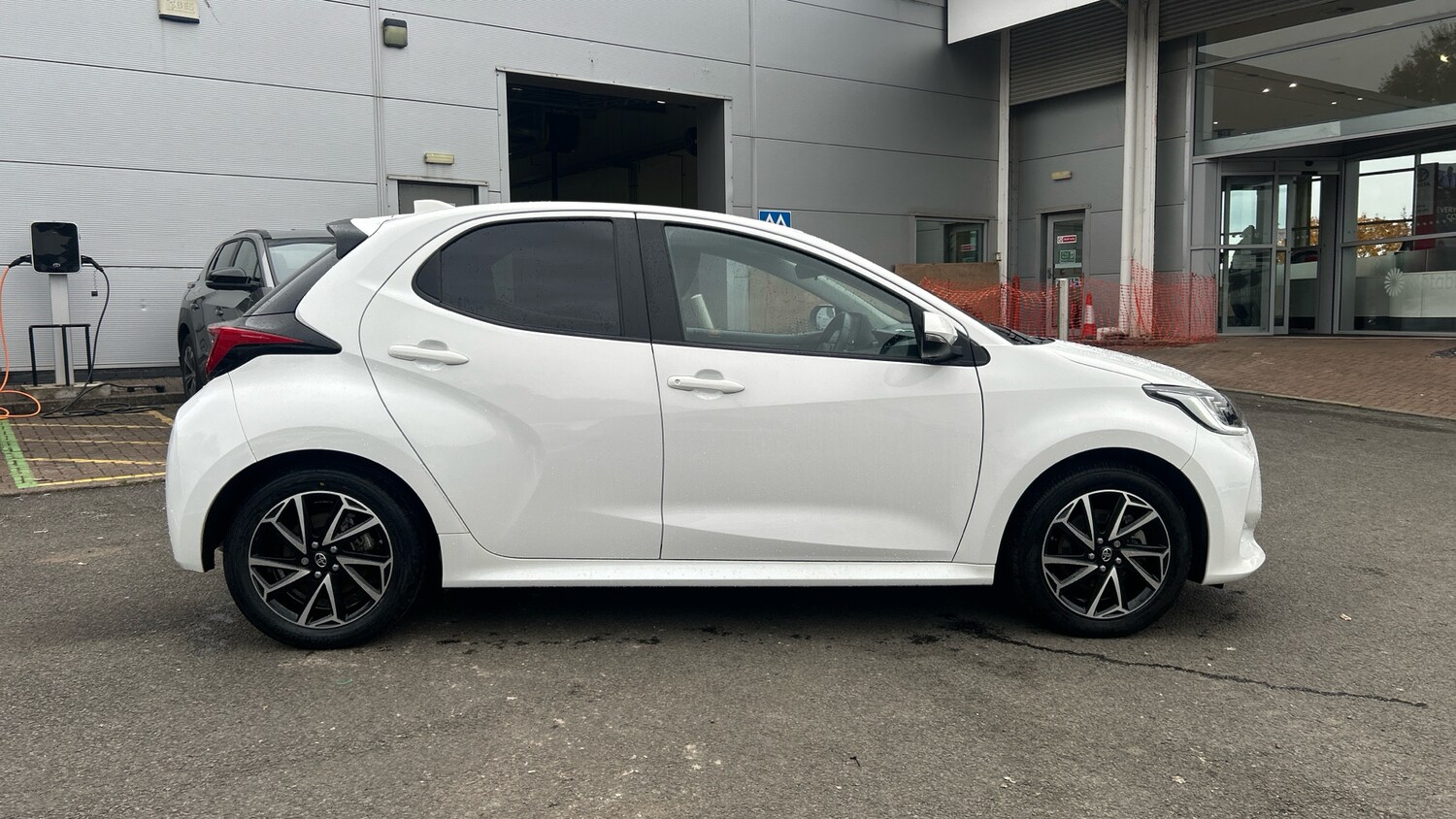 Used Toyota Yaris 2022 for sale - 76157718: Photo 16