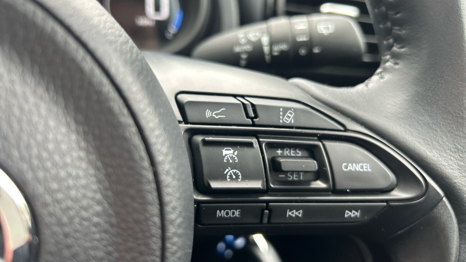 Used Toyota Yaris 2022 for sale - 76157718: Photo 32