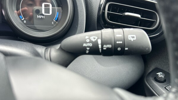 Used Toyota Yaris 2022 for sale - 76157718: Photo 33