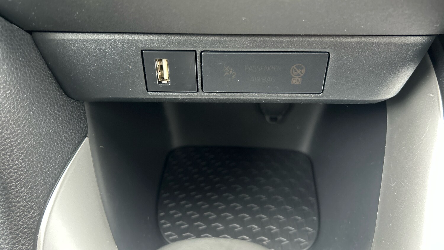 Used Toyota Yaris 2022 for sale - 76157718: Photo 36