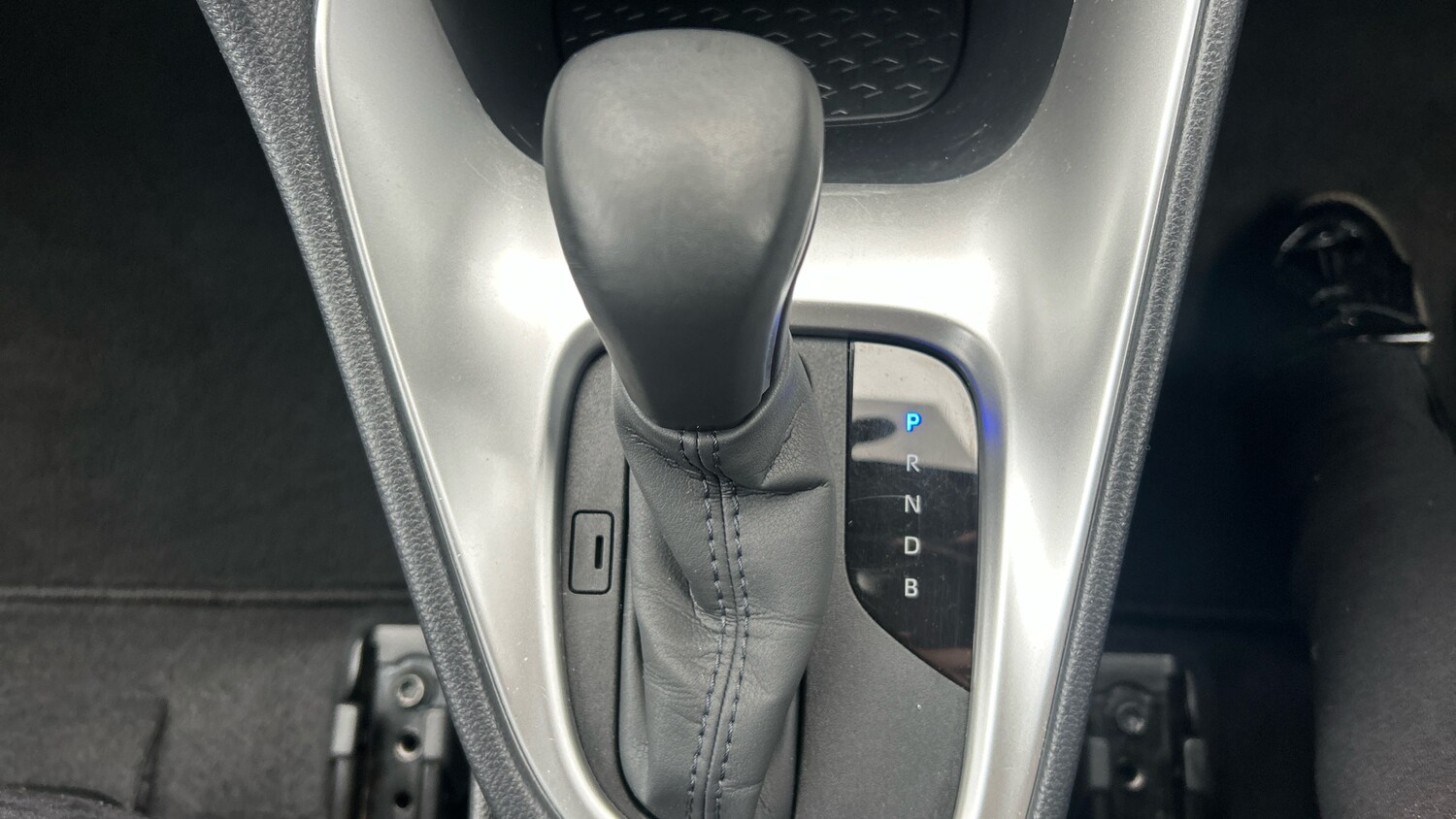 Used Toyota Yaris 2022 for sale - 76157718: Photo 37